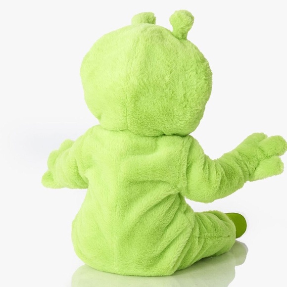 Green Alien Baby Costume – Pottery Barn - Picture 3 of 10